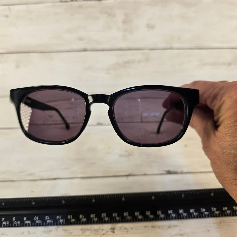 Enchant‎ Black Rectangular Sunglasses with Metallic Temple Logo Detail